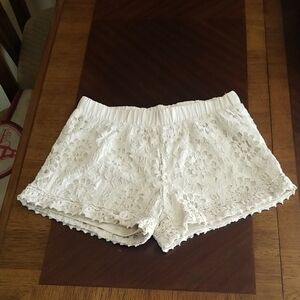 Sweet Journey Antique White Colored Lace Shorts